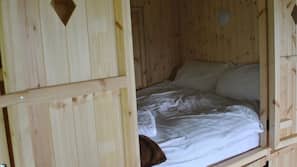 1 bedroom, rollaway beds, free WiFi