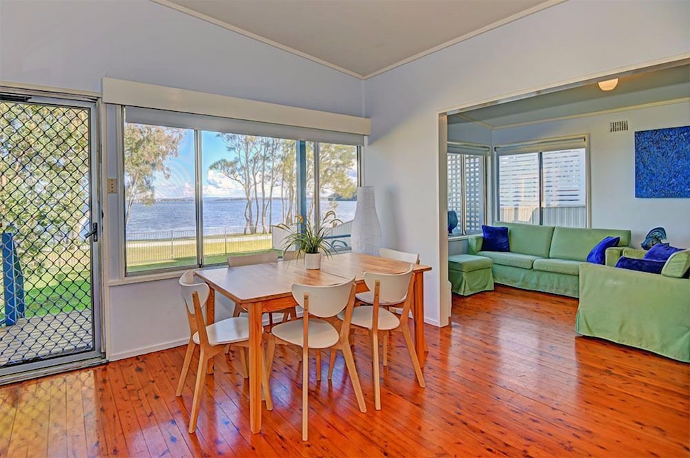 Lake Edge Cottage