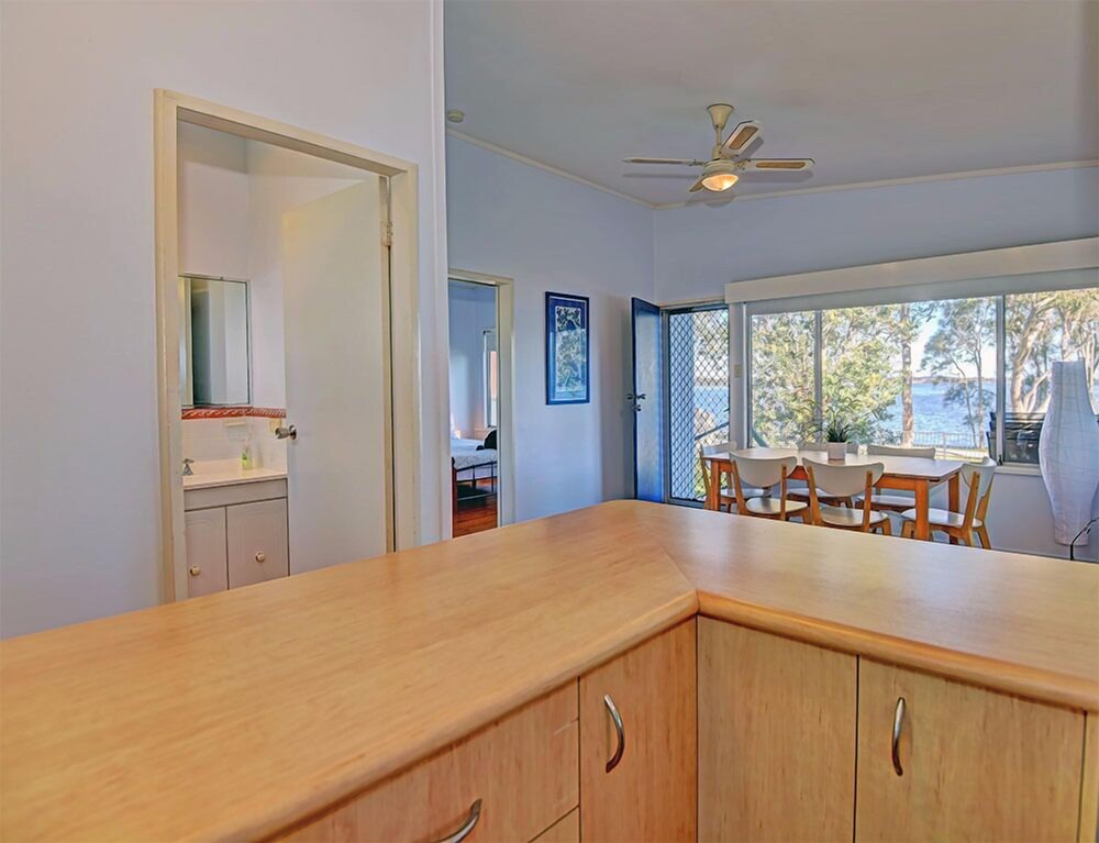 Lake Edge Cottage
