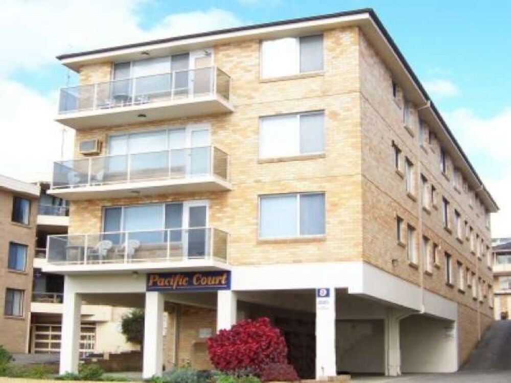 Pacific Court 8