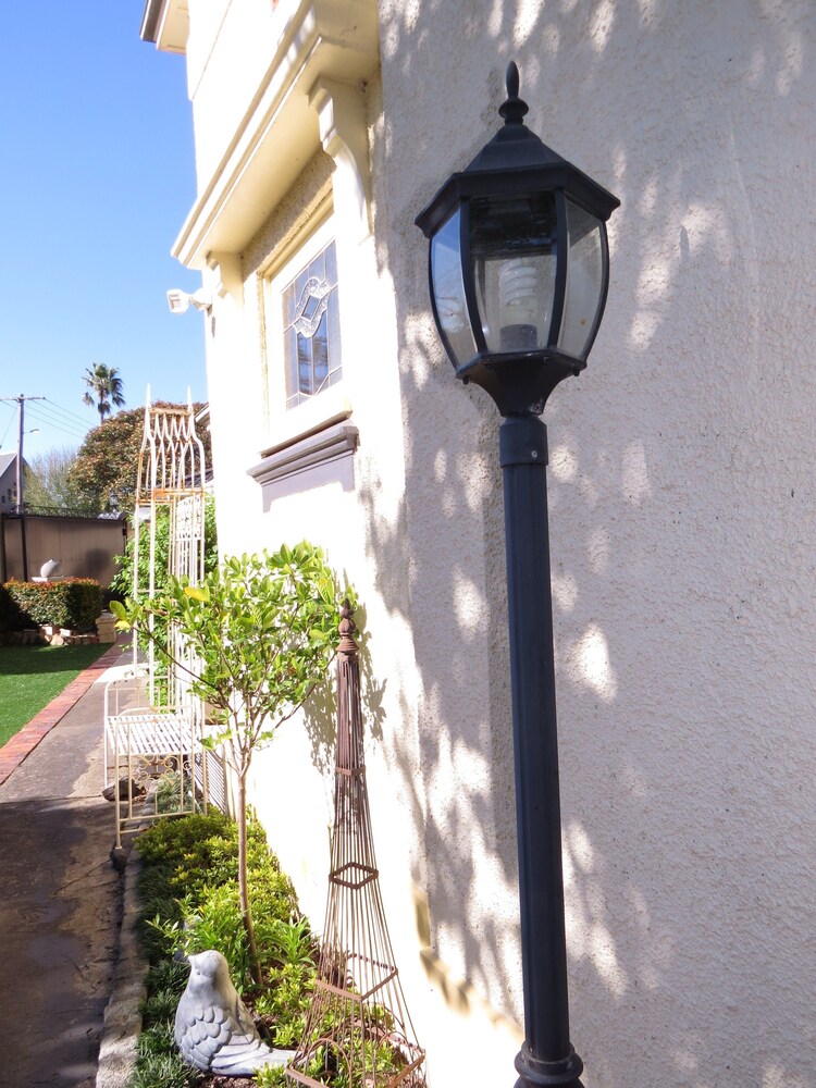 Mourilyan House Deals & Reviews (Hamilton, AUS) Wotif