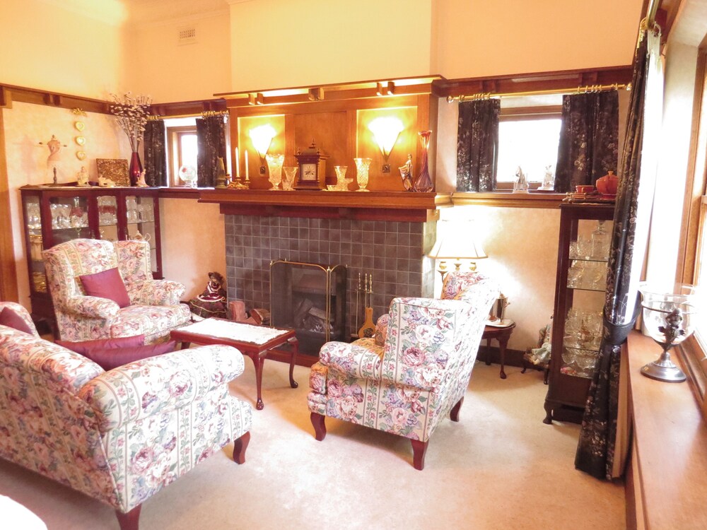 Mourilyan House Deals & Reviews (Hamilton, AUS) Wotif