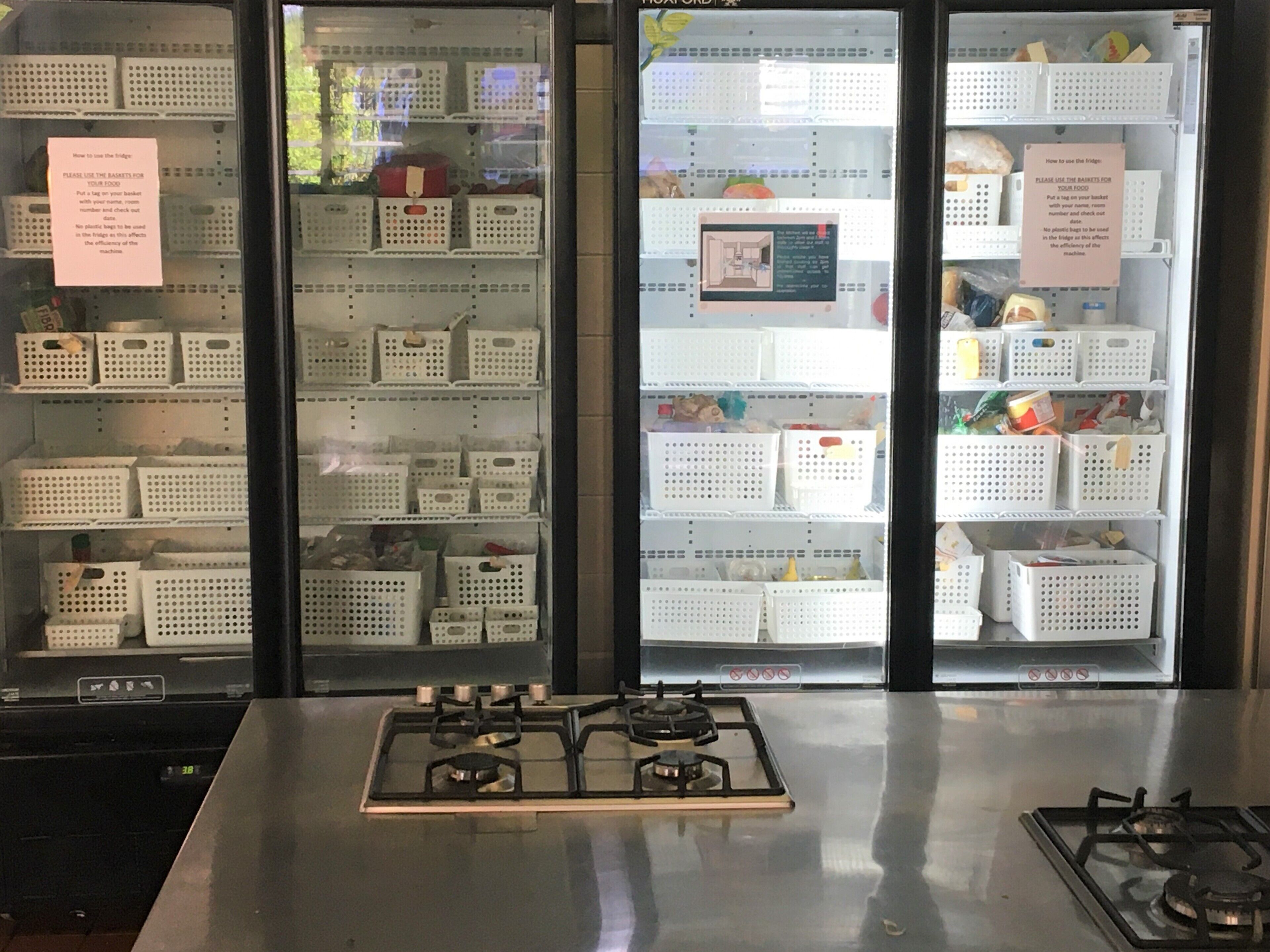 Youth Shack Backpackers - Hostel