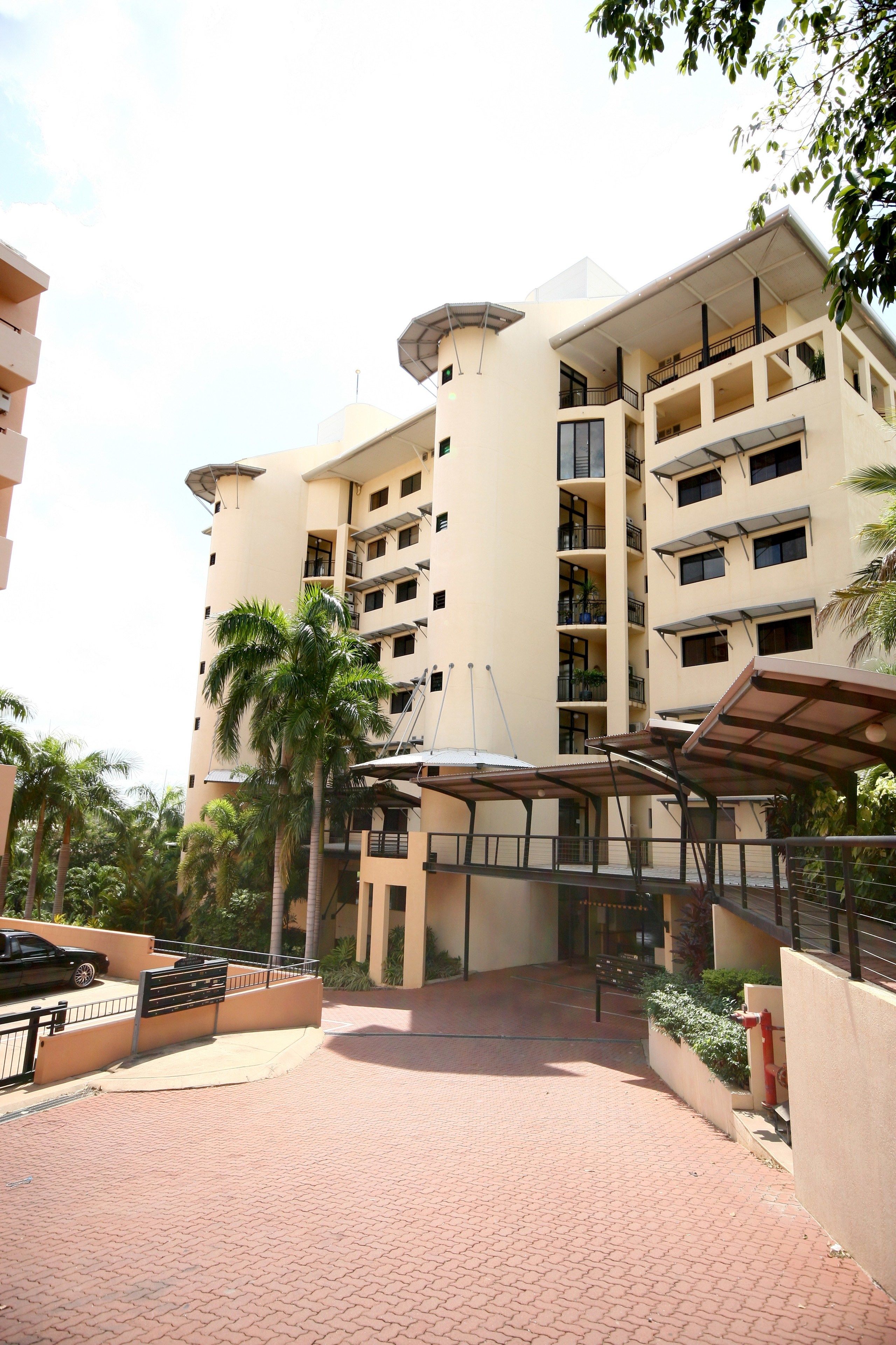 Darwin Deluxe Apartments