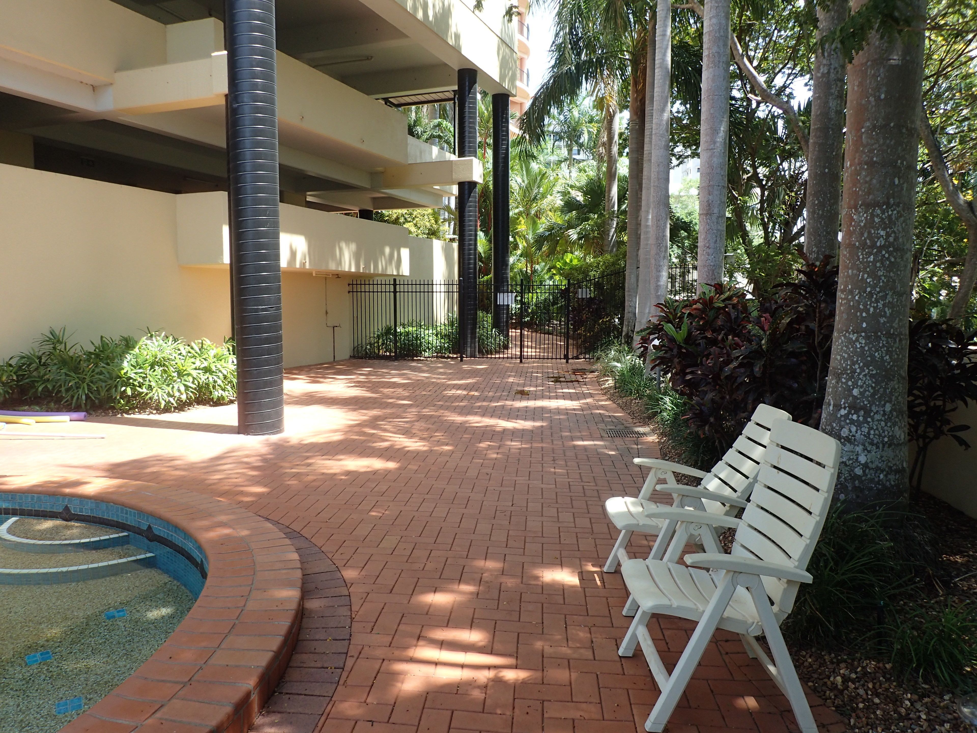 Darwin Deluxe Apartments