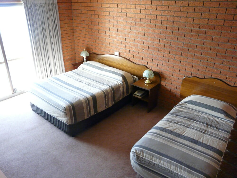 Swansea Waterloo Inn