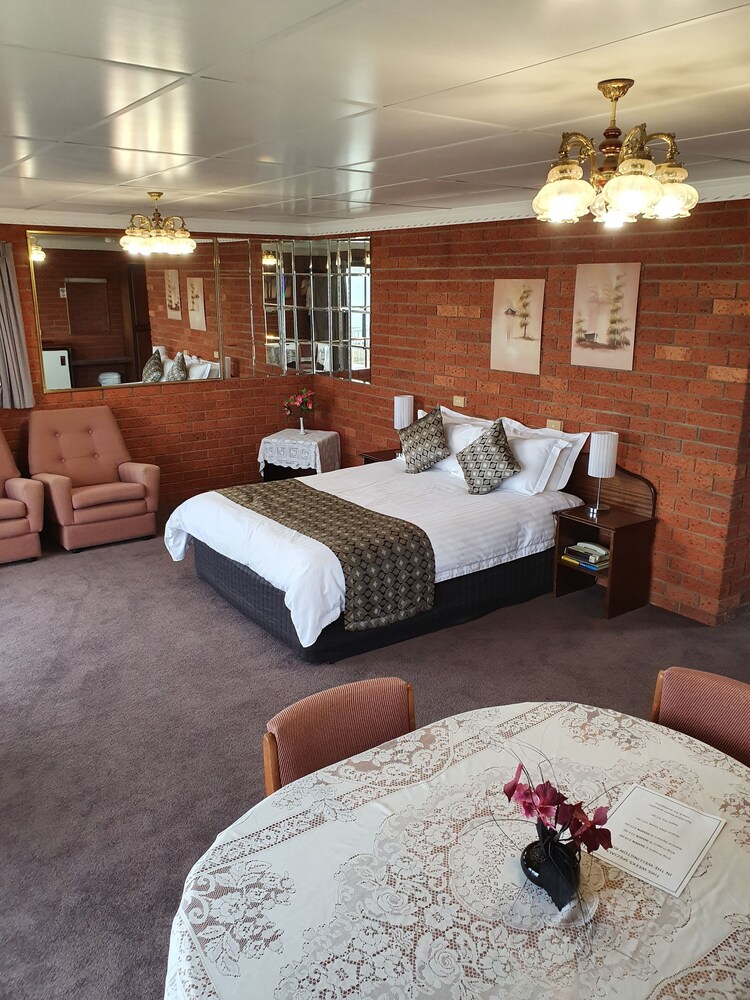 Swansea Waterloo Inn