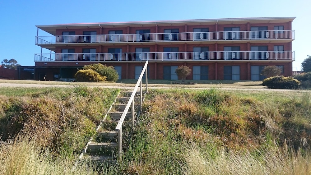 Swansea Waterloo Inn