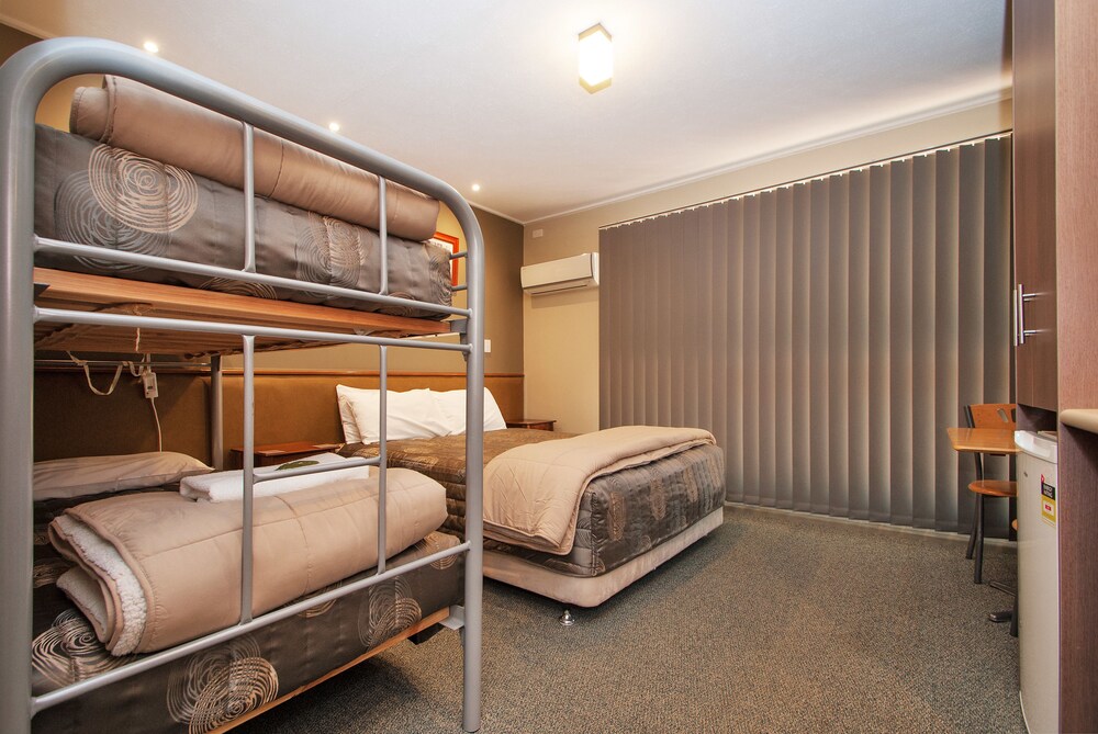 Bright Motor Inn