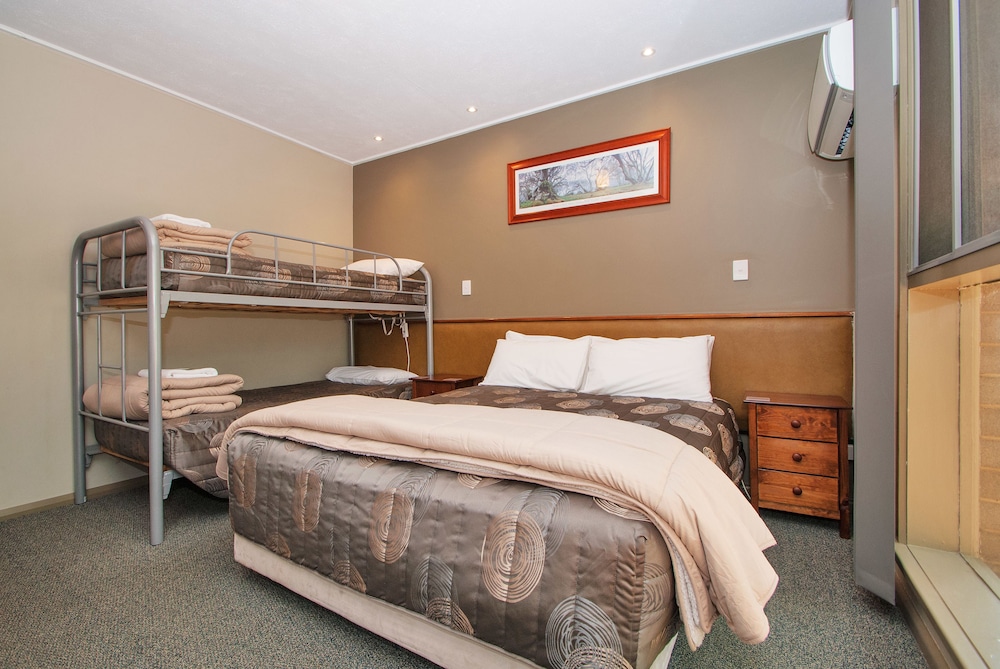 Bright Motor Inn