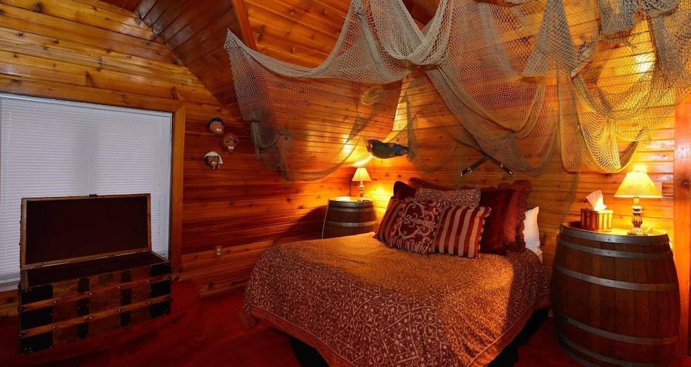 The Anniversary Inn Logan in Logan | Best Rates & Deals on Orbitz