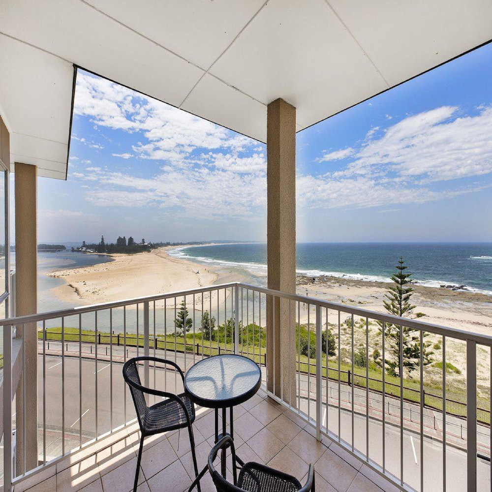 Dolphin Court 15