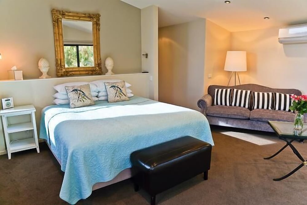 Adelphi Apartments