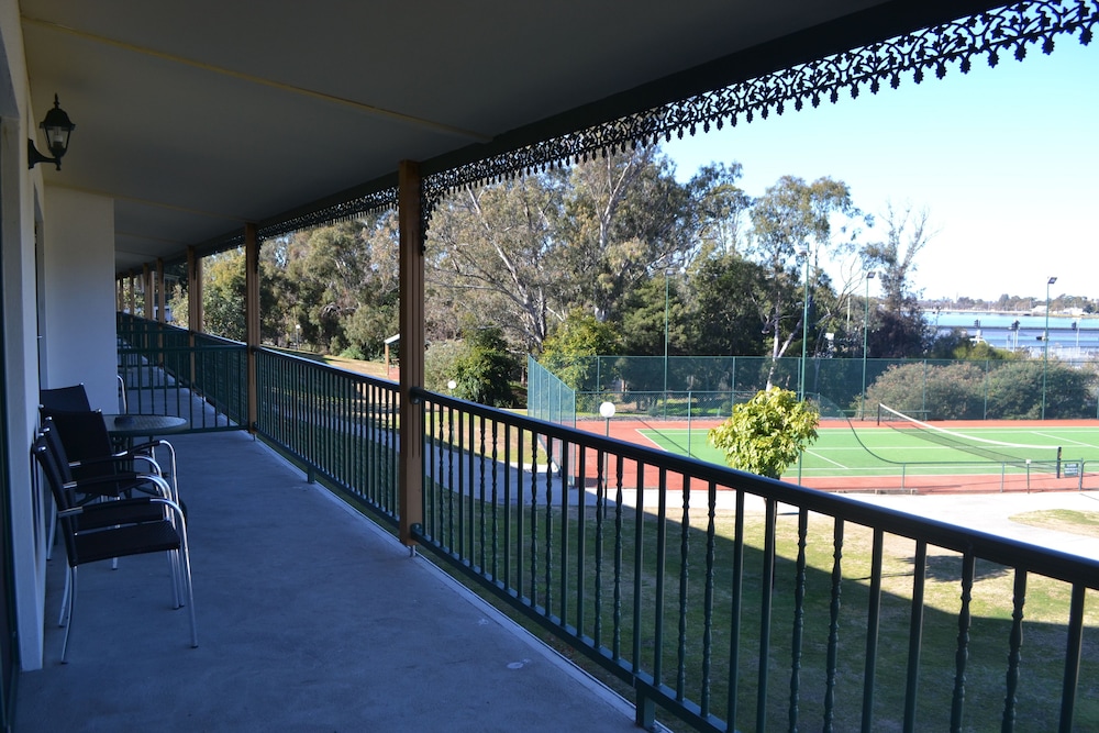 Terrace/patio, Yarrawonga Mulwala Golf Club Resort