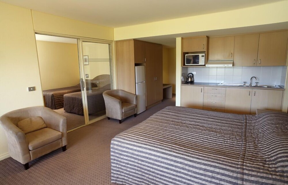 Room, Yarrawonga Mulwala Golf Club Resort