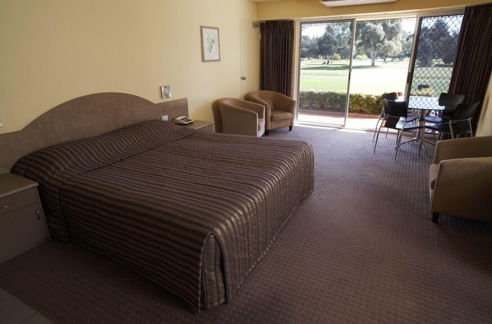 Room, Yarrawonga Mulwala Golf Club Resort