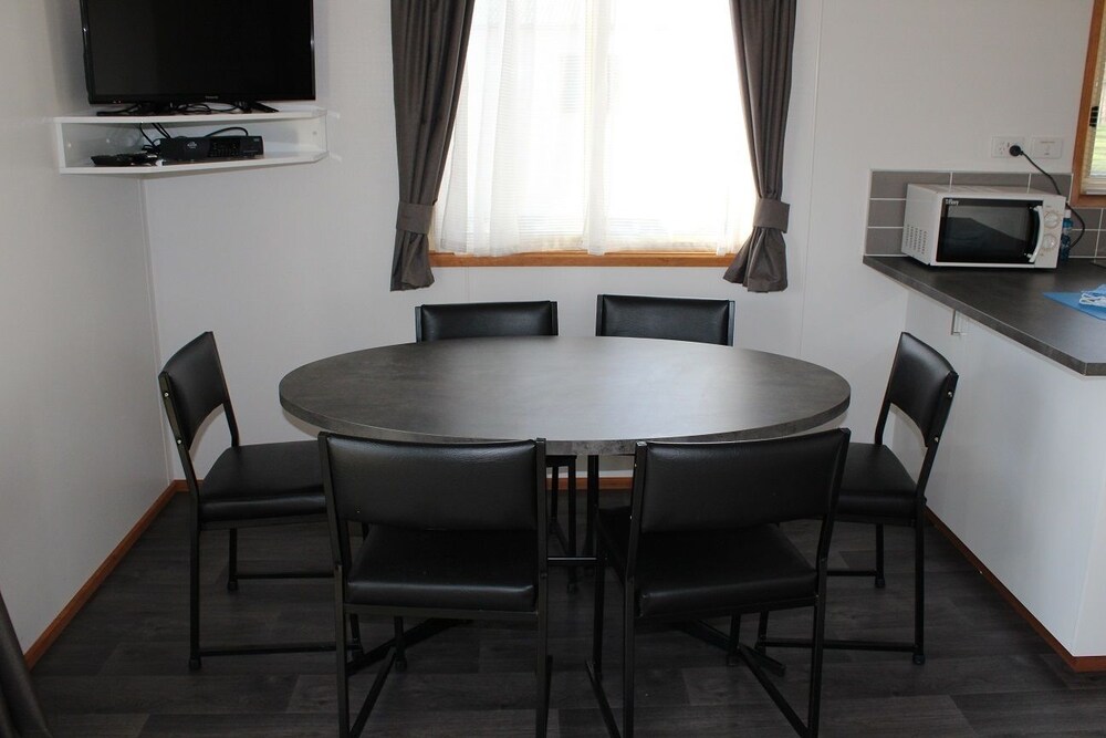 Riverglade Caravan Park
