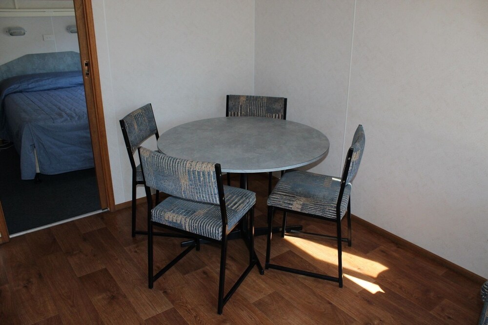 Riverglade Caravan Park