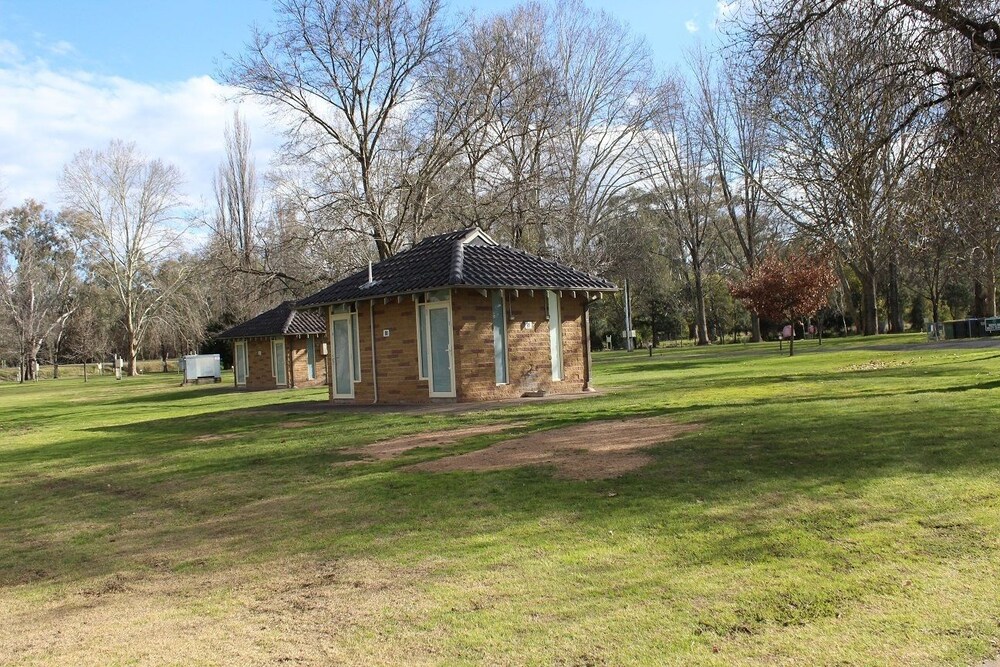 Riverglade Caravan Park