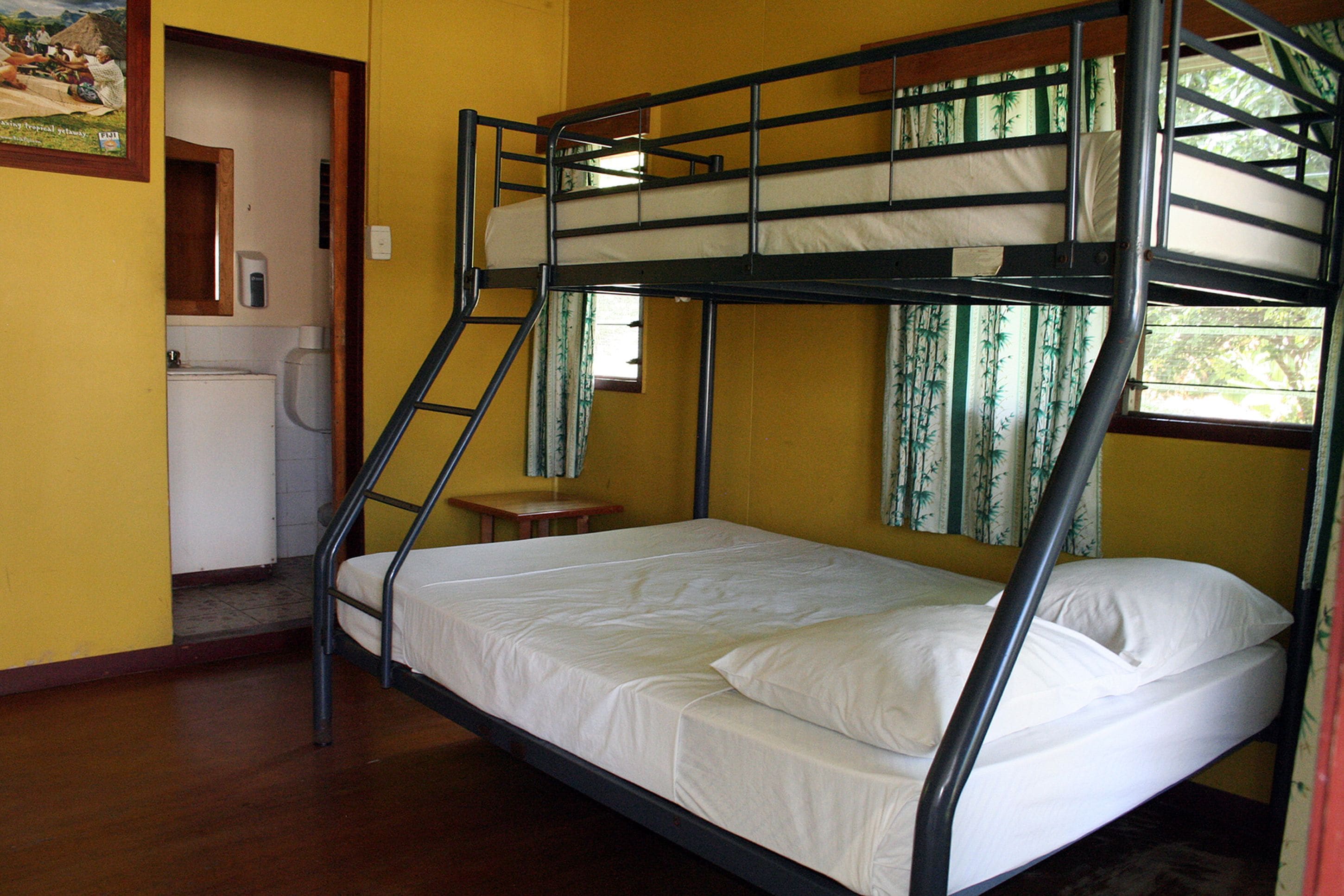 Ratu Kini Backpackers and Dive Resort in Mana Island, Fiji