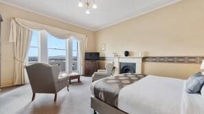 Iron/ironing board, free WiFi, linens