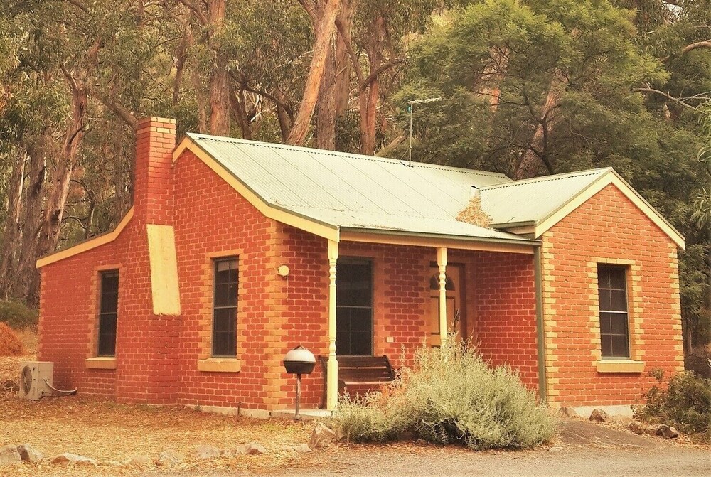 Heatherlie Cottages Halls Gap