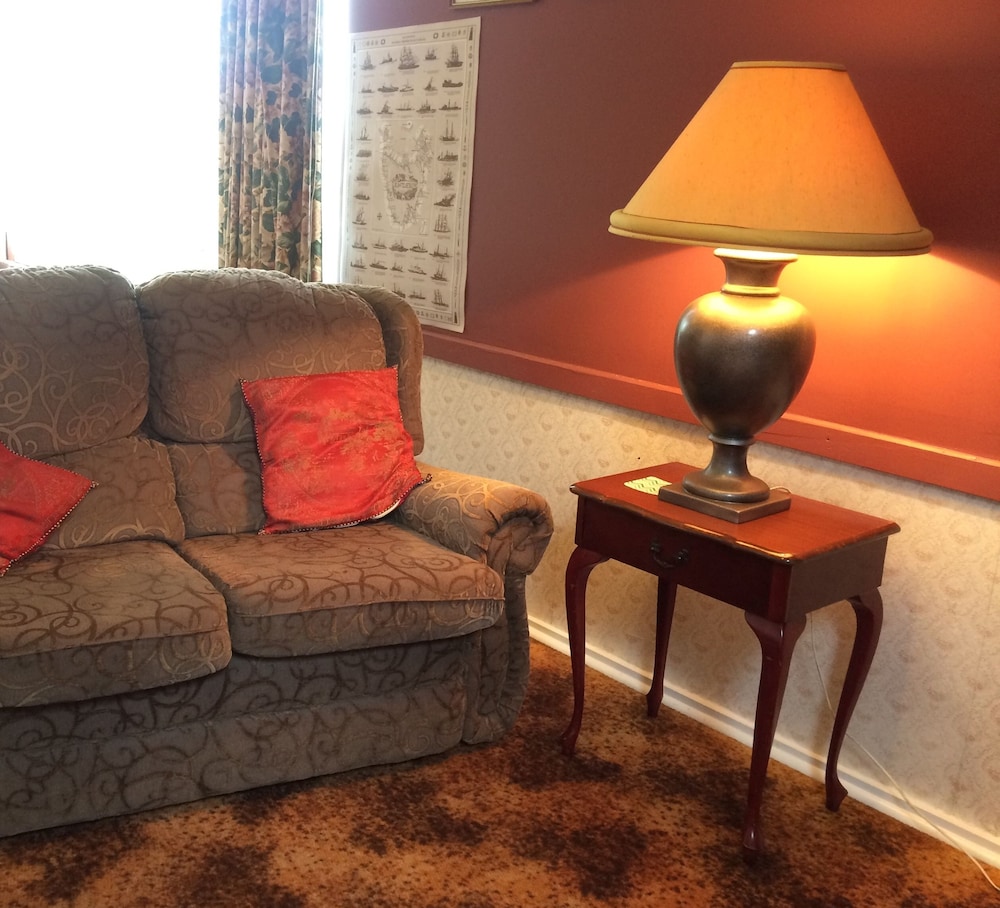 Strahan Wilderness Lodge