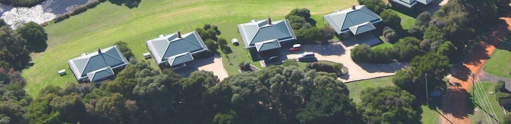 Apollo Bay Cottages in Apollo Bay, Australia