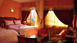 1 chambre, coffre-forts dans les chambres, bureau