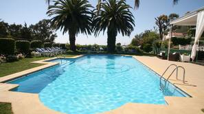 Piscina externa