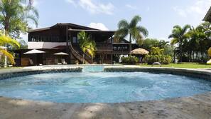 Indoor pool, outdoor pool