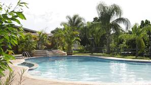 Indoor pool, outdoor pool