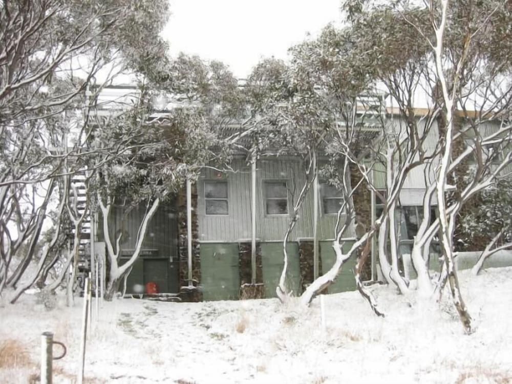 Tanderra Ski Lodge