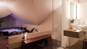 Articles de toilette gratuits, sèche-cheveux, chaussons