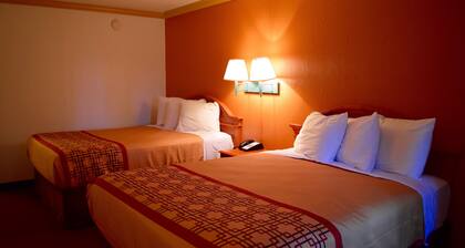 Snelling Motel