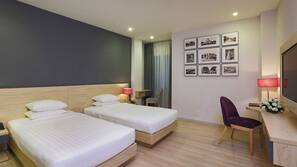 Minibar, in-room safe, free WiFi