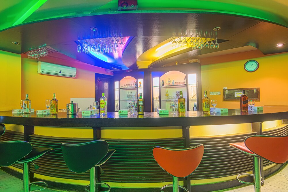 hotel crown sea bazar cox