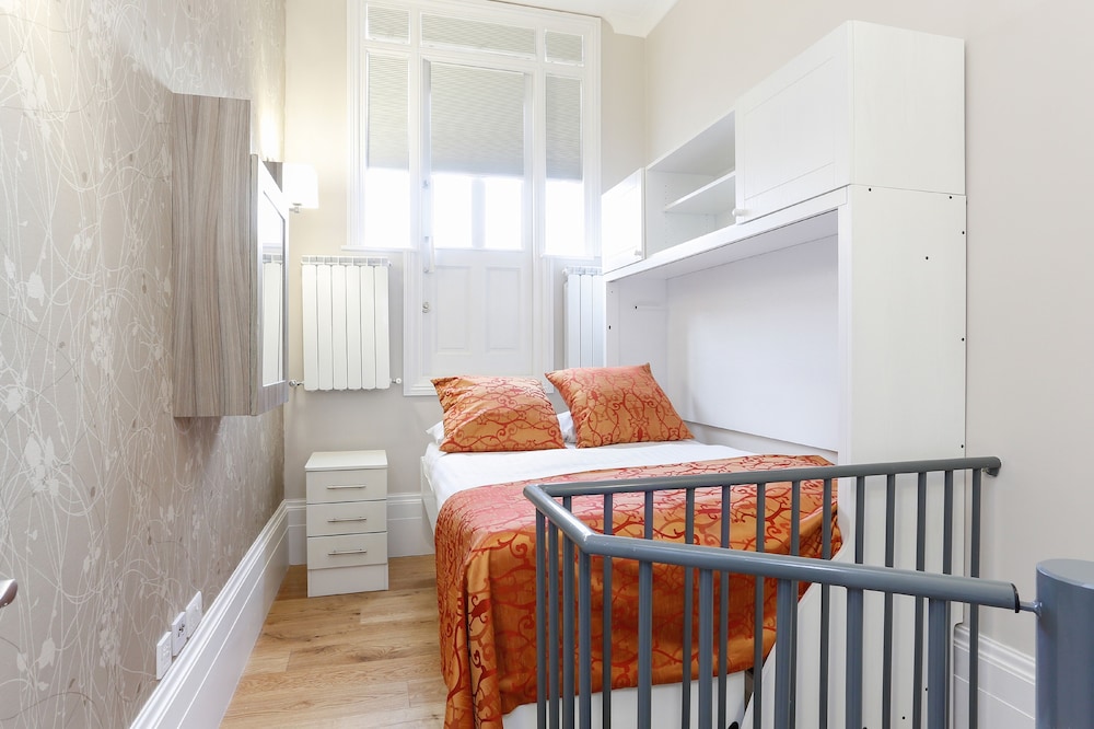 伦敦兰开斯特公寓酒店