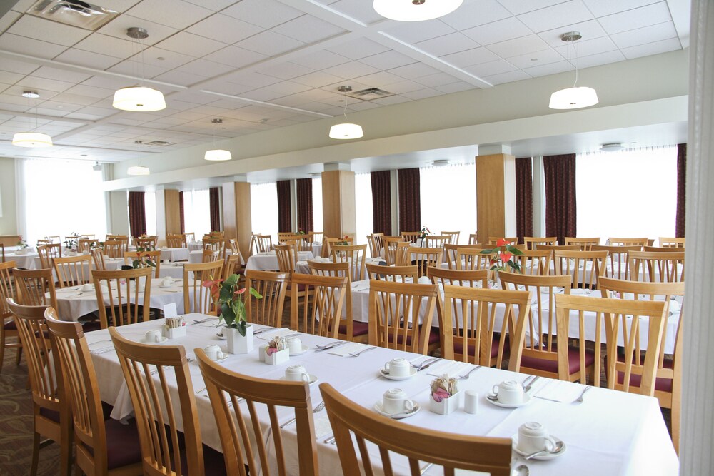 Dining, Donald Gordon Hotel and Conference Centre