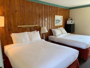 Deluxe Room, 2 Bedrooms (Jacuzzi) | Free WiFi