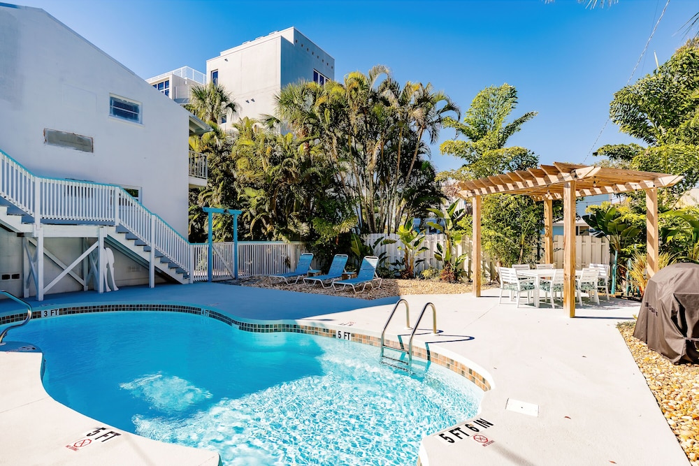 The Inn On Siesta Key in Sarasota Best Rates & Deals on Orbitz