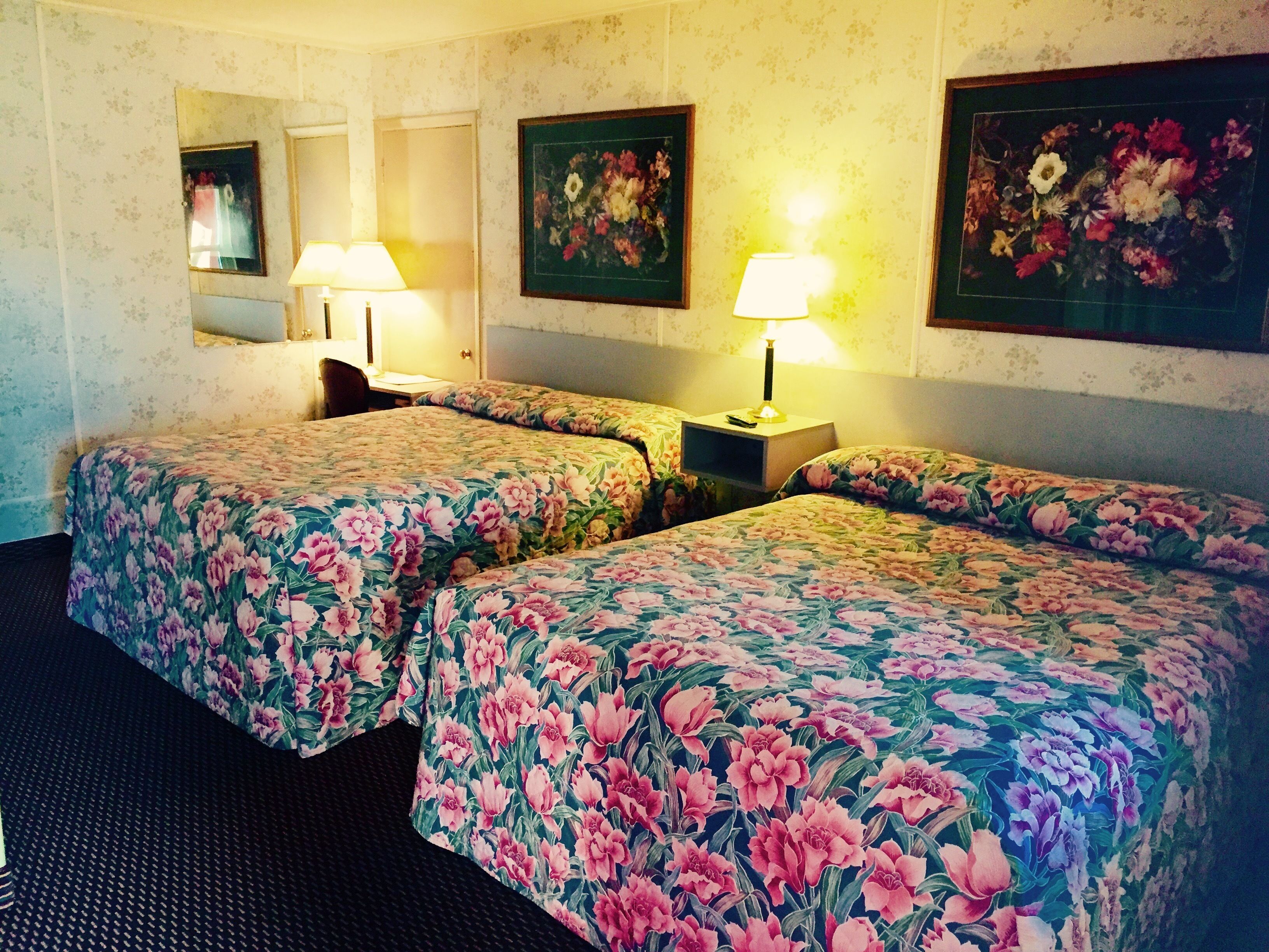 Travelers Inn Motel in Salem, United States