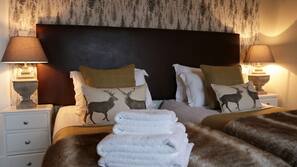 Free cots/infant beds, rollaway beds, free WiFi, linens
