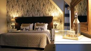 Free cots/infant beds, rollaway beds, free WiFi, linens