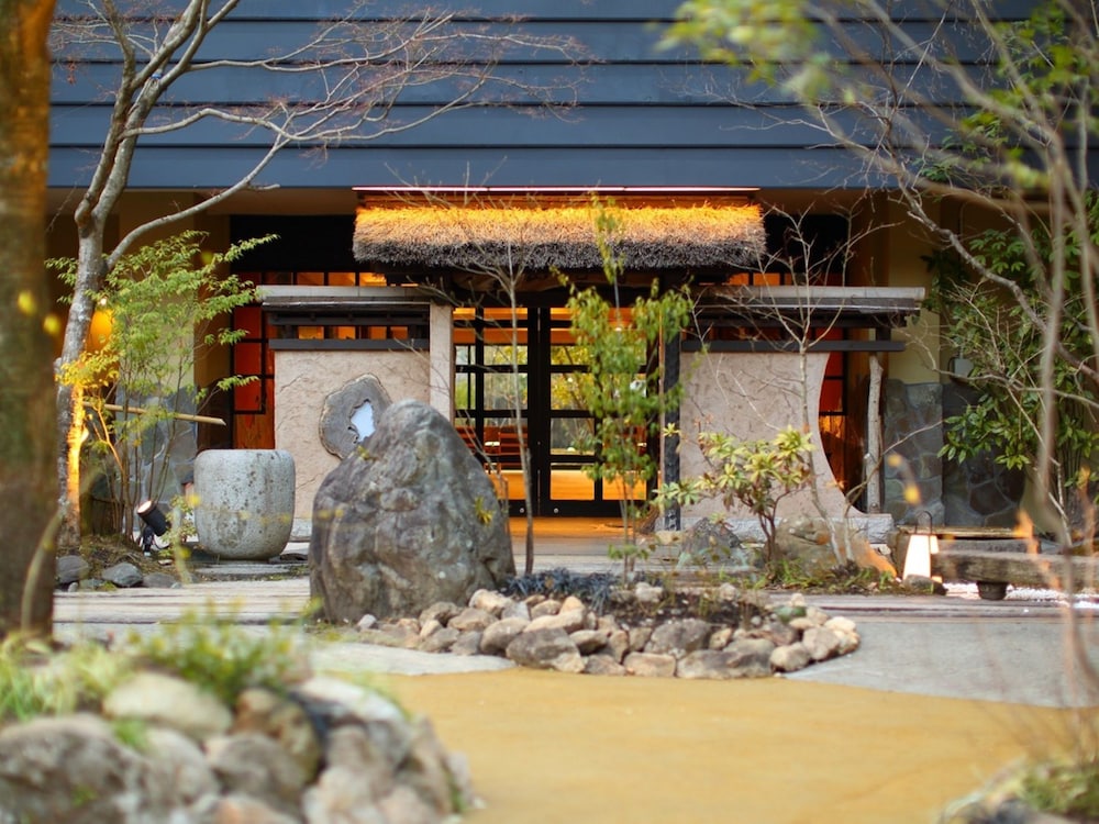 湯めぐりホテル山光園