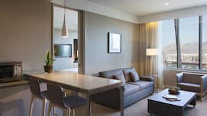 Minibar, in-room safe, desk, soundproofing