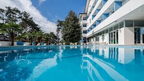 Piscina all'aperto