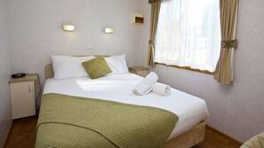 2 bedrooms, iron/ironing board, free WiFi