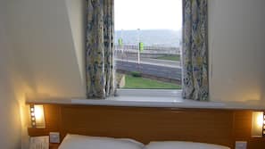 In-room safe, free WiFi