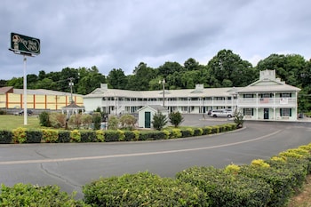 Key West Inn Lafayette